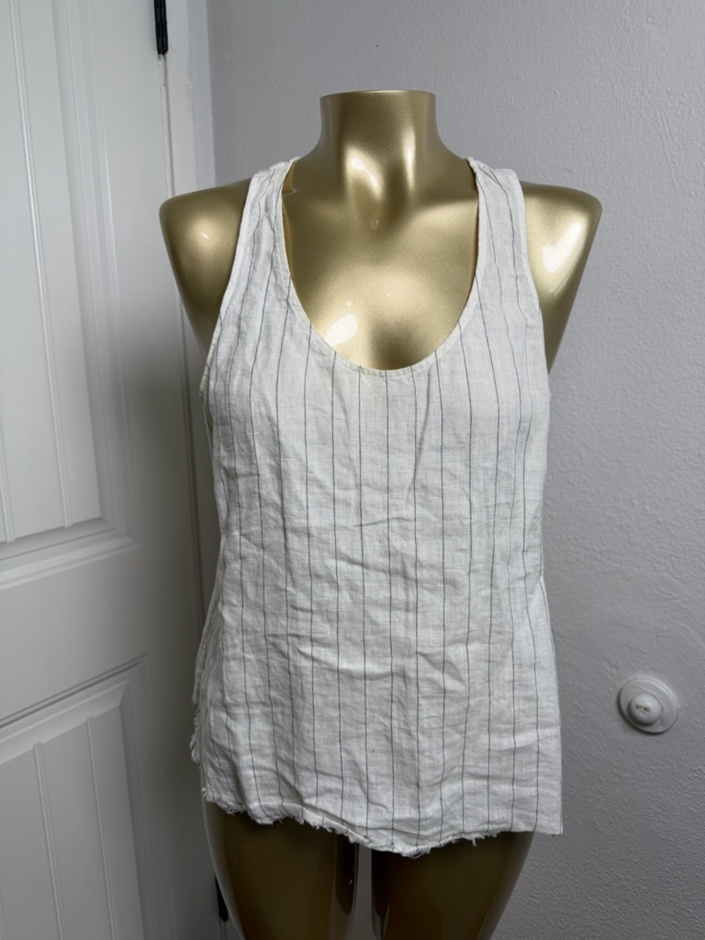 Frame Denim White Pinstripe Scoop Neck Tank XS